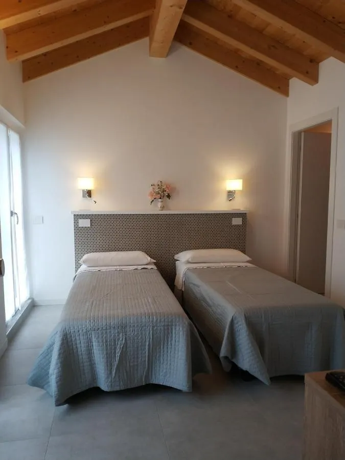 Sweet Homes Lecco 0*,